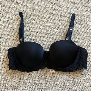 NWT Victoria Secret Multi way Bra in 32B